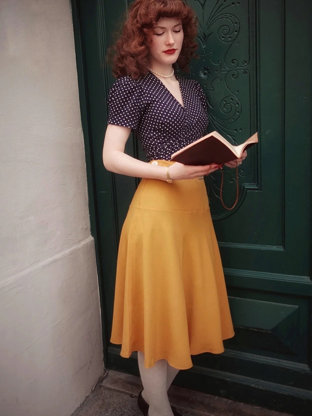 NWT Pretty Retro 1940s Yoke Skirt  Gold Size 18 Made in Europe